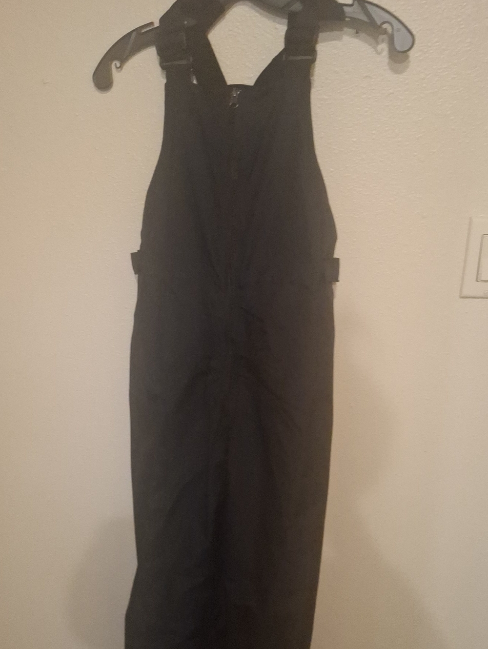 Columbia Black Kids Snow Overalls. Size 18/20